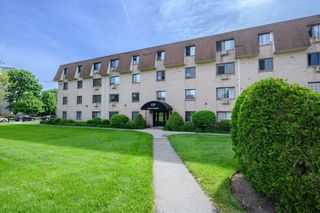 135 Grove St 145, Rockland, MA 02370