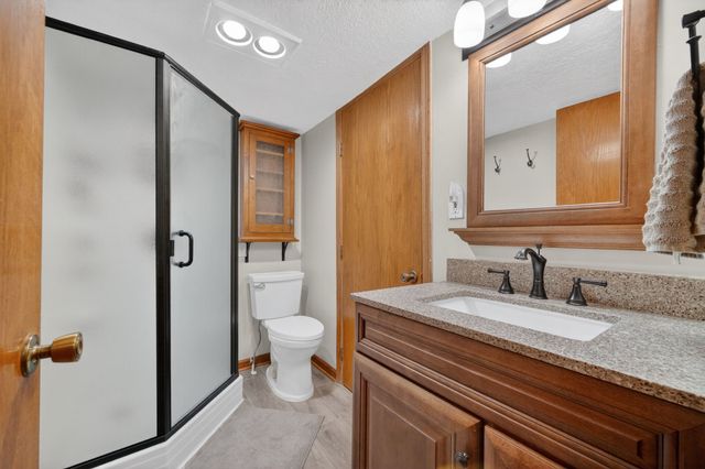 5536 NE 3rd Street, Des Moines, IA 50313