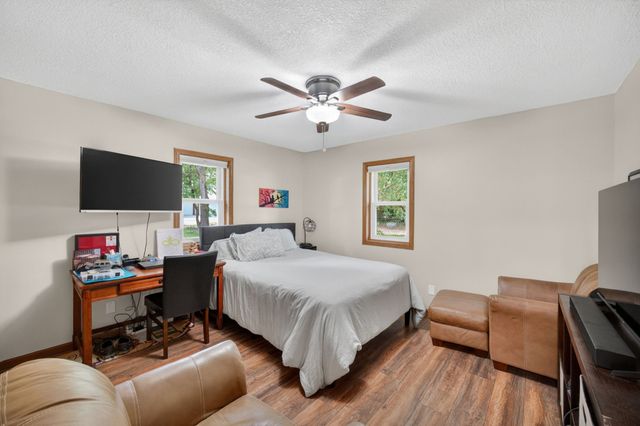 5536 NE 3rd Street, Des Moines, IA 50313