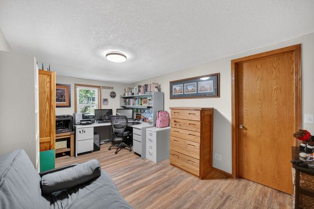 5536 NE 3rd Street, Des Moines, IA 50313