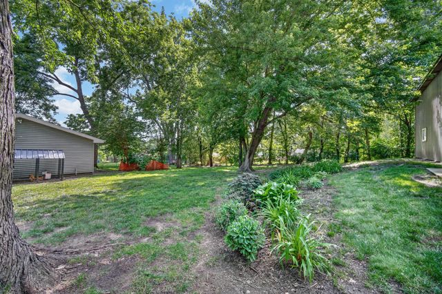5536 NE 3rd Street, Des Moines, IA 50313