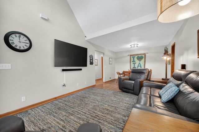 5536 NE 3rd Street, Des Moines, IA 50313