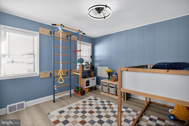 10 ELINOR AVE, Stratford, NJ 08084