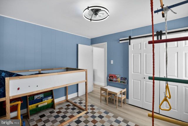 10 ELINOR AVE, Stratford, NJ 08084