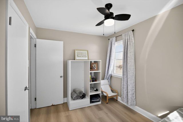 10 ELINOR AVE, Stratford, NJ 08084