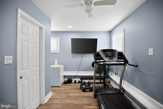 10 ELINOR AVE, Stratford, NJ 08084