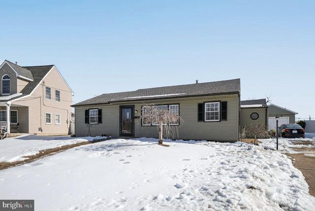 10 ELINOR AVE, Stratford, NJ 08084