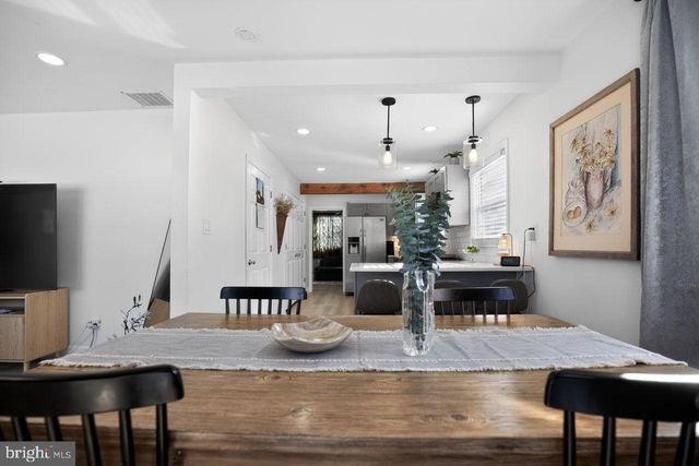 10 ELINOR AVE, Stratford, NJ 08084