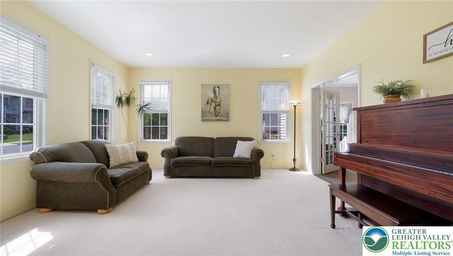 3423 Courtney, Upper Saucon Twp, PA 18034