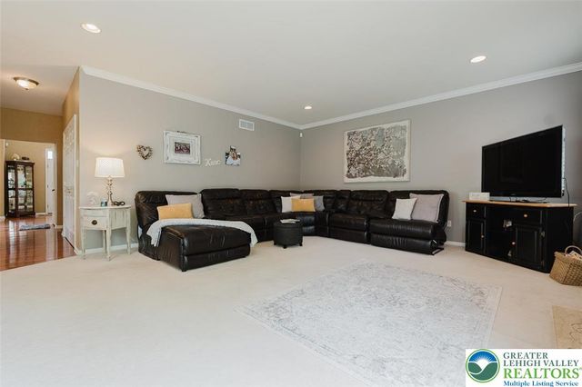 3423 Courtney, Upper Saucon Twp, PA 18034