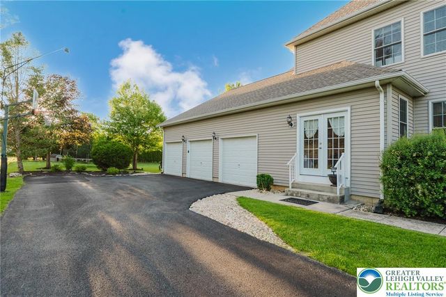 3423 Courtney, Upper Saucon Twp, PA 18034