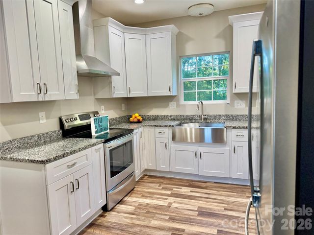 7205 Sagebrush Circle, Concord, NC 28025