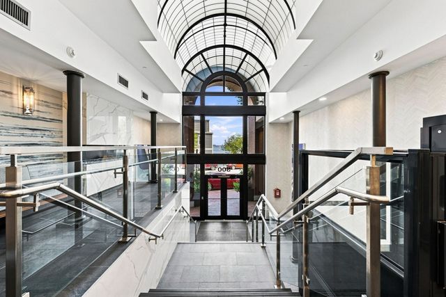 300 Commercial Street 512, Boston, MA 02109