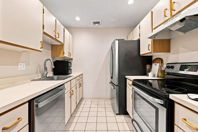 300 Commercial Street 512, Boston, MA 02109
