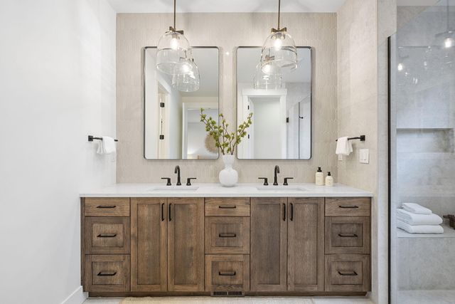 3350 NW Leavitt Lane, Bend, OR 97703