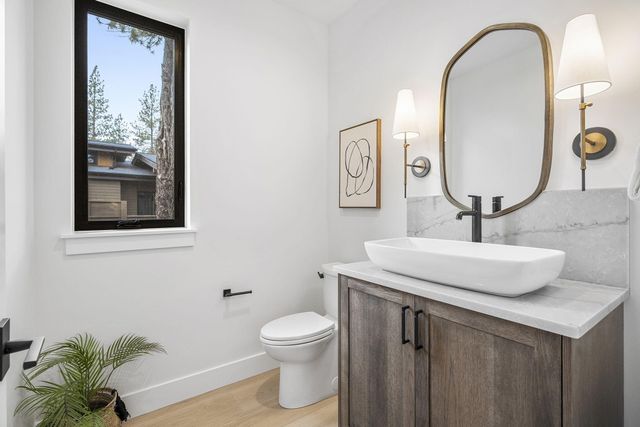 3350 NW Leavitt Lane, Bend, OR 97703