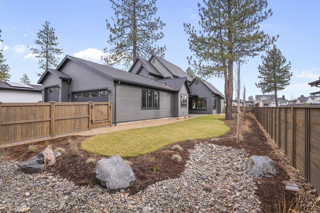3350 NW Leavitt Lane, Bend, OR 97703
