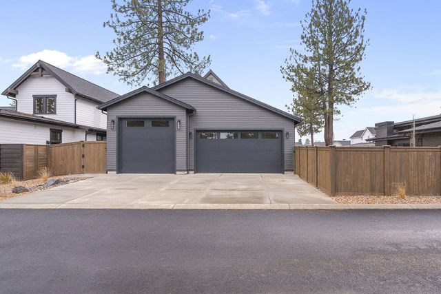 3350 NW Leavitt Lane, Bend, OR 97703