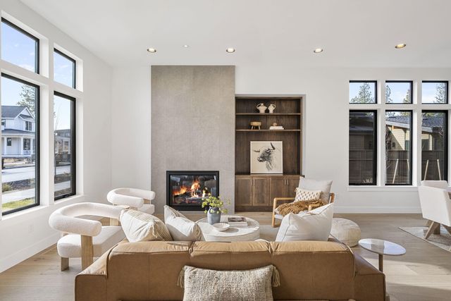 3350 NW Leavitt Lane, Bend, OR 97703