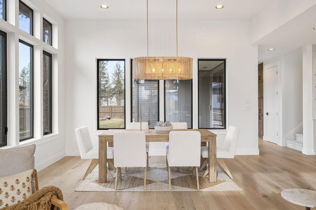 3350 NW Leavitt Lane, Bend, OR 97703