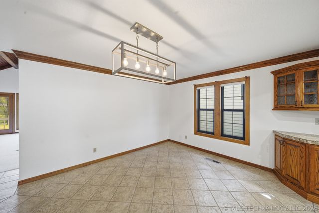 9513 S Lakewood Avenue, Tulsa, OK 74137