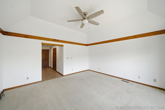 9513 S Lakewood Avenue, Tulsa, OK 74137