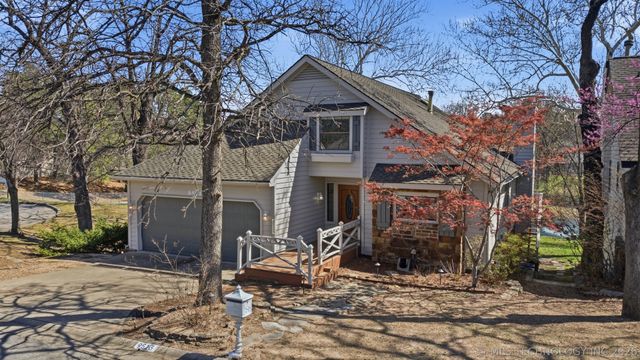 9513 S Lakewood Avenue, Tulsa, OK 74137