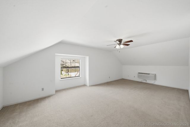 9513 S Lakewood Avenue, Tulsa, OK 74137