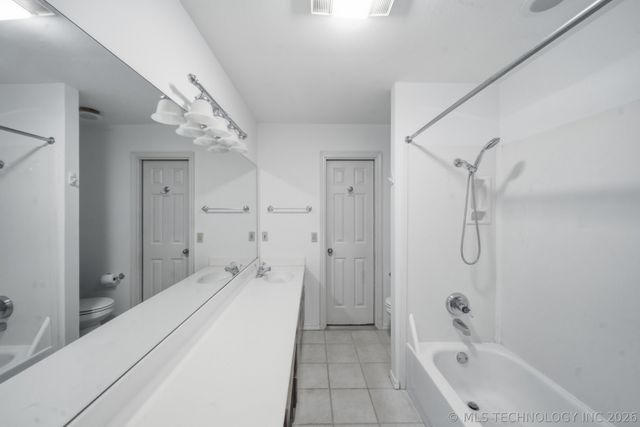 9513 S Lakewood Avenue, Tulsa, OK 74137