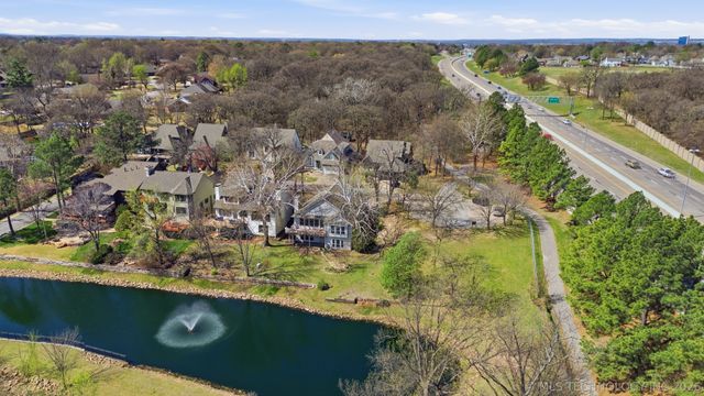 9513 S Lakewood Avenue, Tulsa, OK 74137