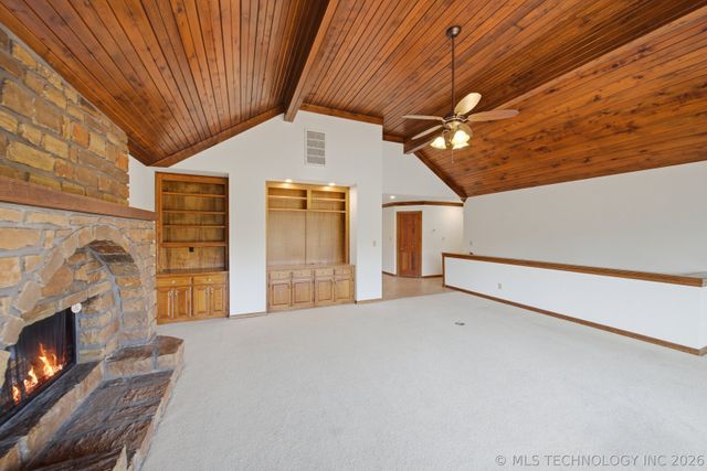 9513 S Lakewood Avenue, Tulsa, OK 74137