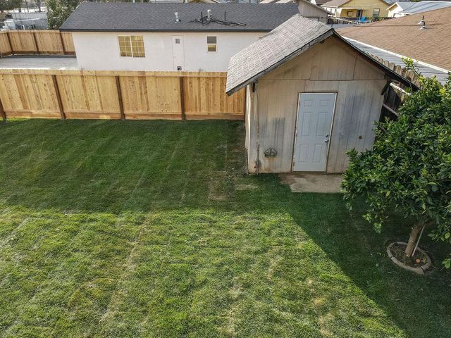 17-19 I St, Empire, CA 95319