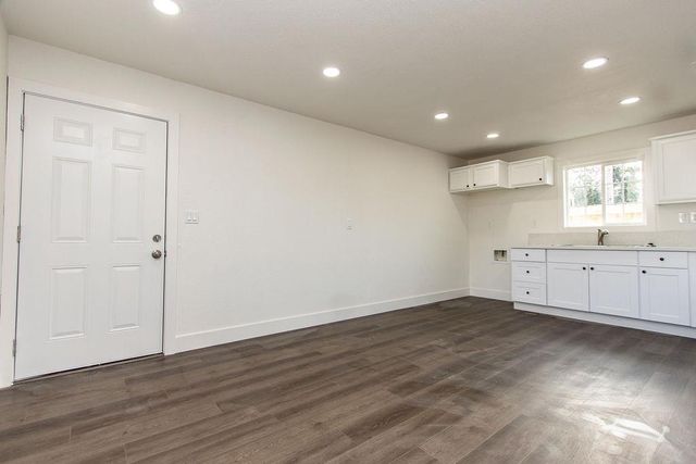 17-19 I St, Empire, CA 95319