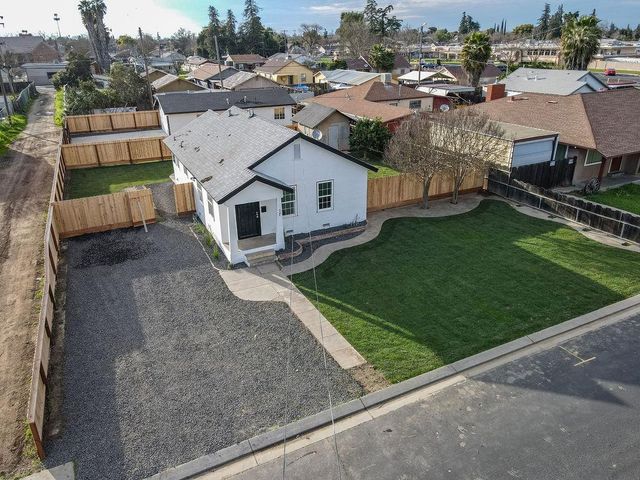 17-19 I St, Empire, CA 95319