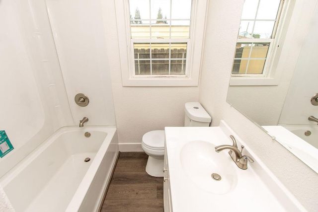 17-19 I St, Empire, CA 95319