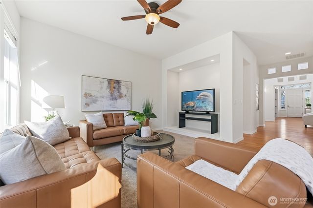 13933 Morgan Drive NE, Redmond, WA 98053