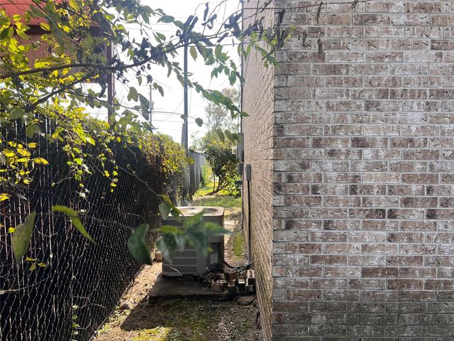 1305 Vista Road, Pasadena, TX 77504