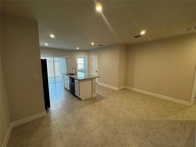 1197 PORT BLUE WAY, Lady Lake, FL 32159