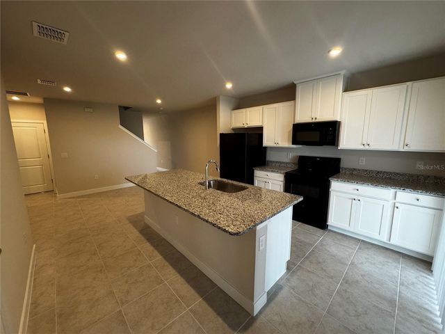 1197 PORT BLUE WAY, Lady Lake, FL 32159