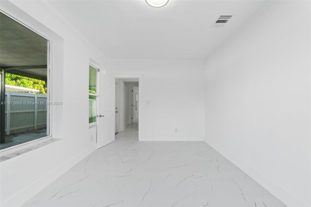 2981 NW 174th St, Miami Gardens, FL 33056