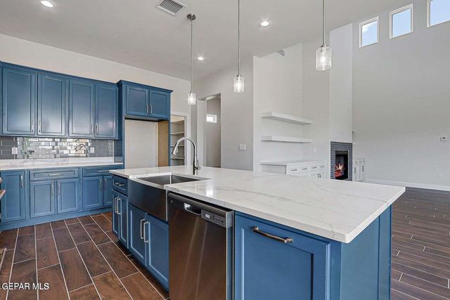 972 Pellegrino Avenue, El Paso, TX 79932