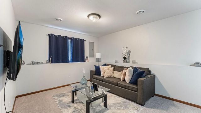 1761 34th Street NE, Sauk Rapids, MN 56379