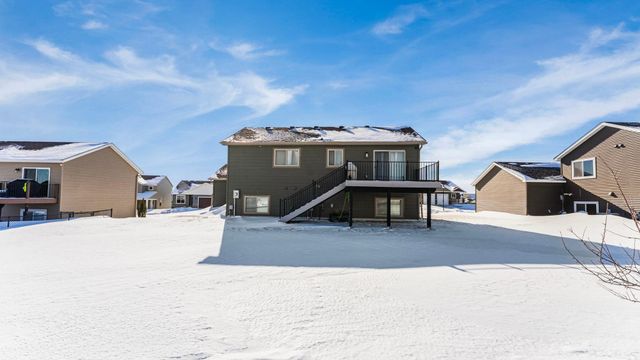 1761 34th Street NE, Sauk Rapids, MN 56379