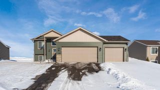 1761 34th Street NE, Sauk Rapids, MN 56379