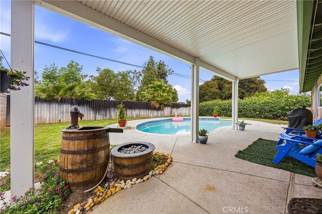 1040 Sapphire Lane, Corona, CA 92882