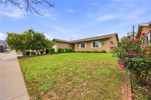 1040 Sapphire Lane, Corona, CA 92882