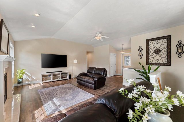 W5985 SWEET WILLIAM DRIVE, Appleton, WI 54915