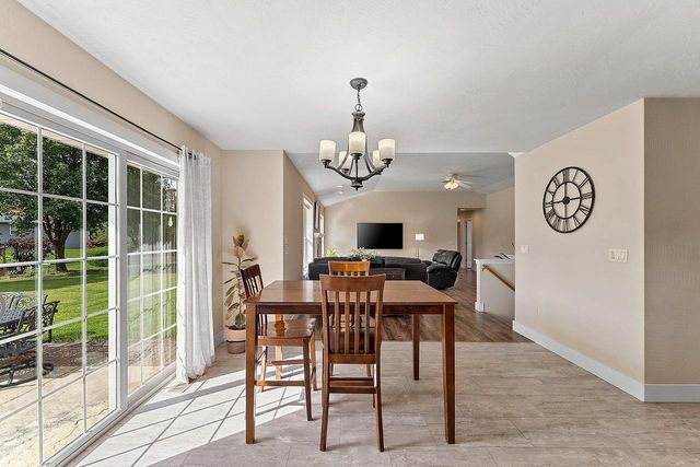 W5985 SWEET WILLIAM DRIVE, Appleton, WI 54915