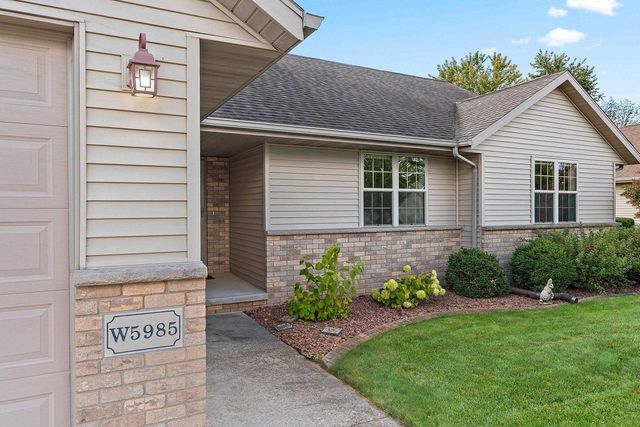 W5985 SWEET WILLIAM DRIVE, Appleton, WI 54915