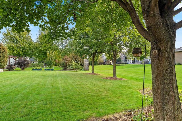 W5985 SWEET WILLIAM DRIVE, Appleton, WI 54915